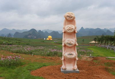 廣西謙瑞環(huán)保 匠心打造玻璃鋼雕塑，鑄就園林景觀藝術(shù)新篇章